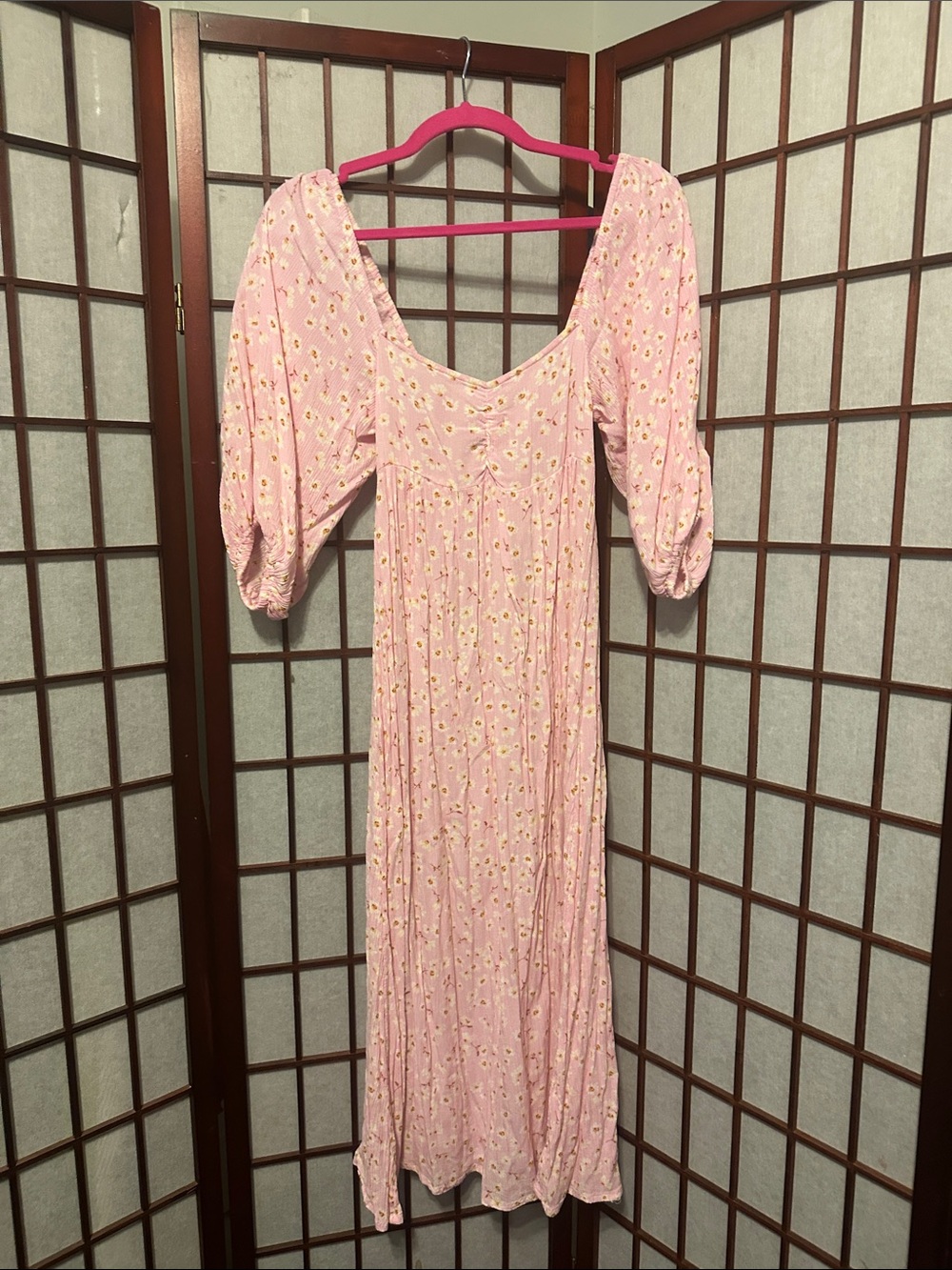 Billabong Pink Floral Maxi Dress with Puff Sleeves